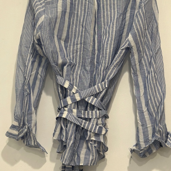 Brand New with Tags Women's L'Academie Button Down Striped Shirt - Picture 2 of 5